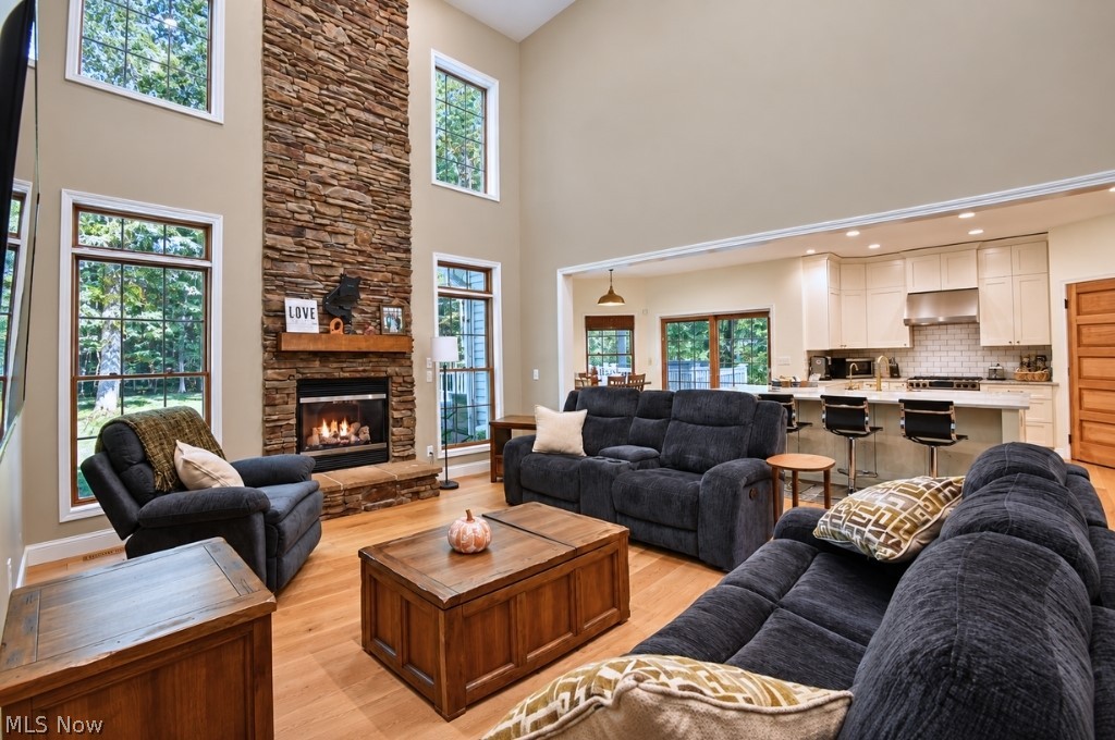 13537 Shirley Drive Leroy OH 44077