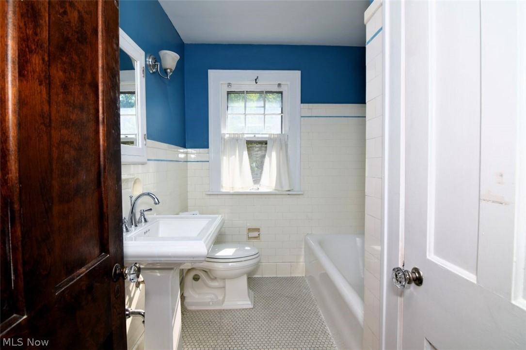 3292 Braemar Road Shaker Heights OH 44120