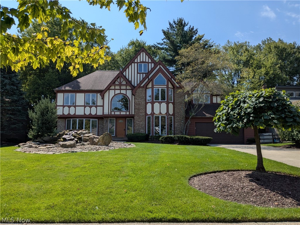 32760 Shadowbrook Drive Solon OH 44139