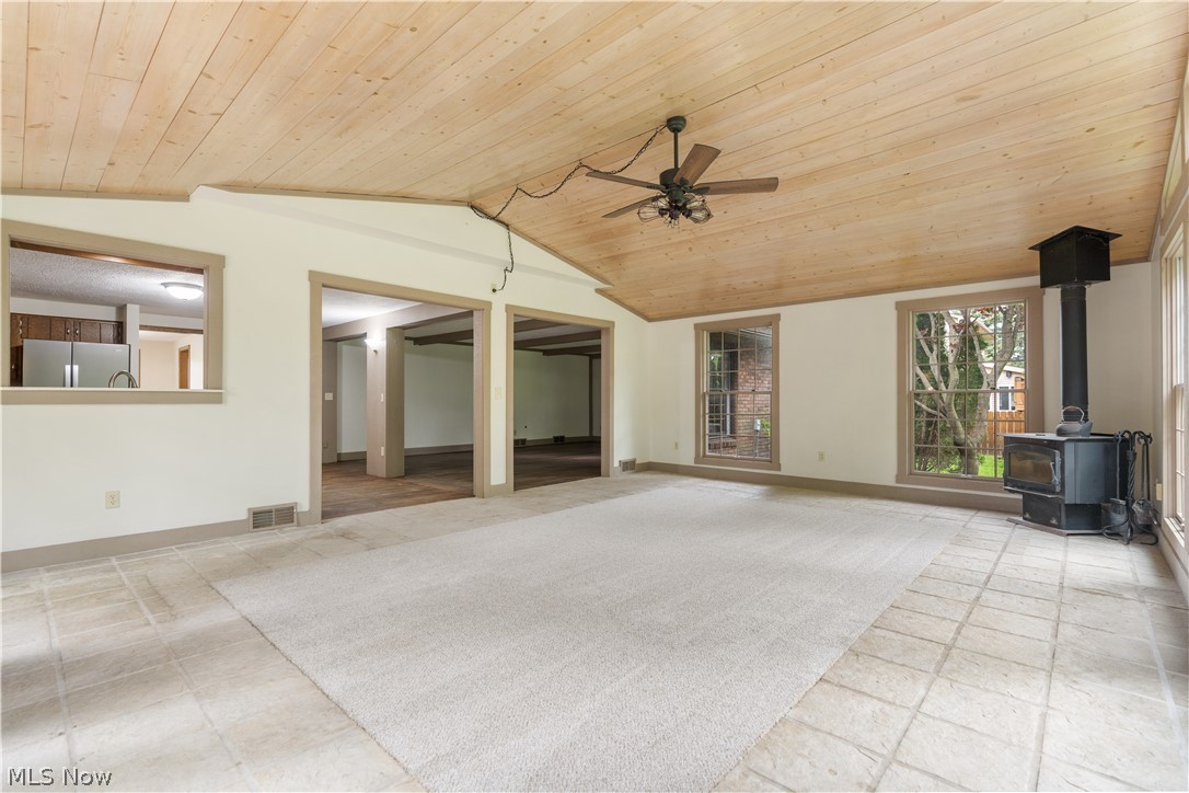 5787 Eastview Street Louisville OH 44641