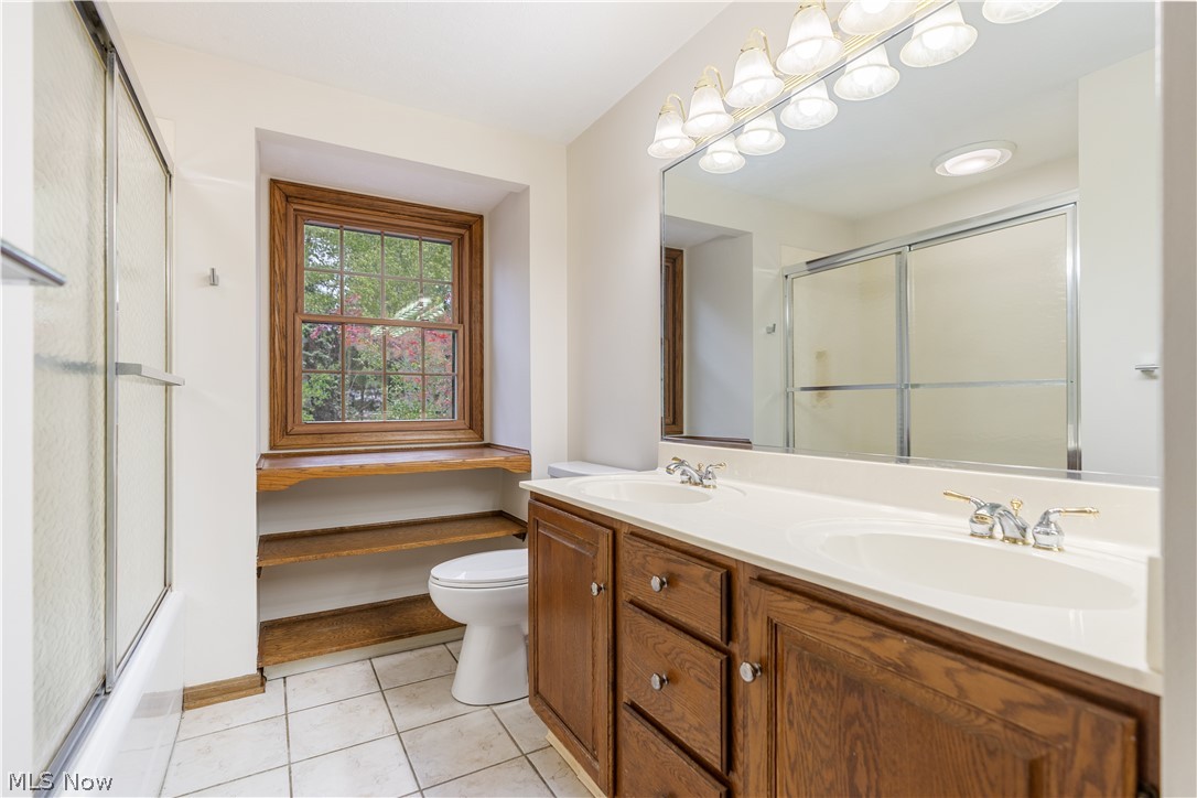 5787 Eastview Street Louisville OH 44641