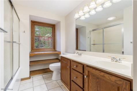 5787 Eastview Street Louisville OH 44641