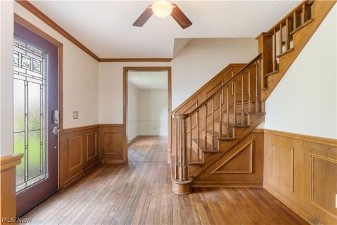 5787 Eastview Street Louisville OH 44641