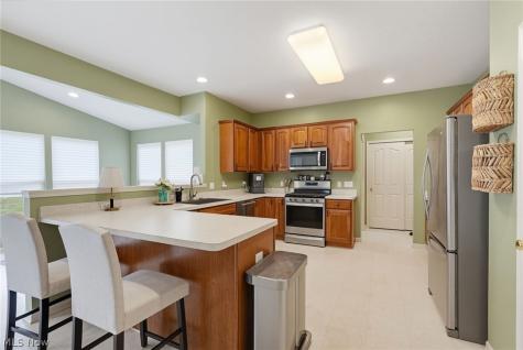 401 Norwich Drive Broadview Heights OH 44147