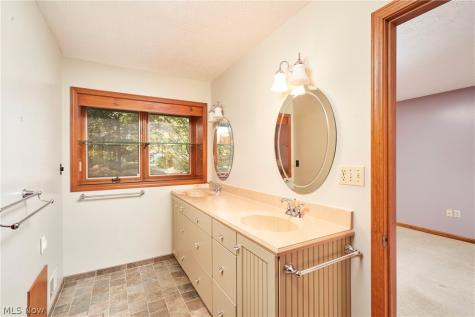 499 Bastogne Drive Akron OH 44303