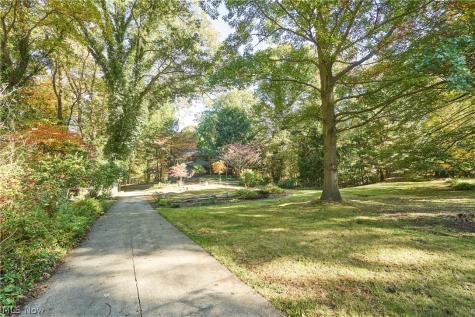 499 Bastogne Drive Akron OH 44303