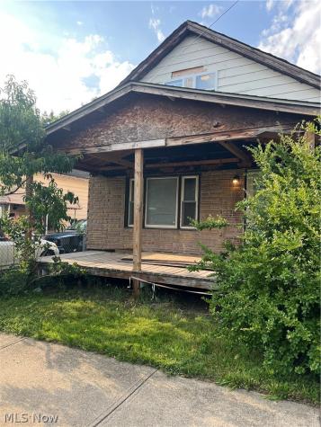 6311 Lansing Avenue Cleveland OH 44105