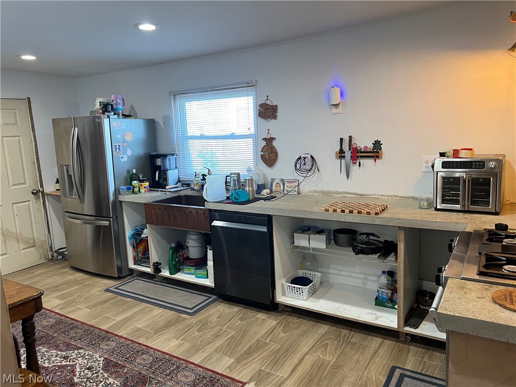 6311 Lansing Avenue Cleveland OH 44105