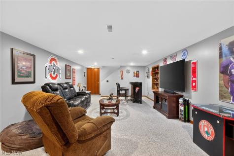 2211 Star Drive Wooster OH 44691