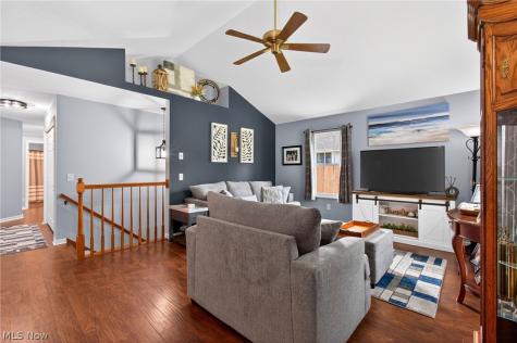2211 Star Drive Wooster OH 44691