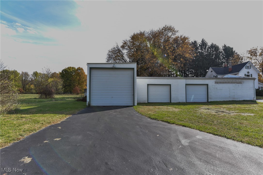 2445 Newton Tomlinson Road Newton Falls OH 44444