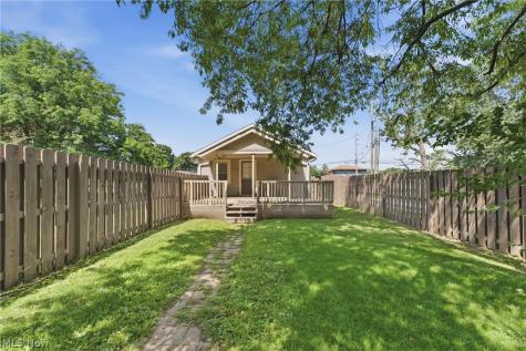 679 Saint Andrews Court Akron OH 44312