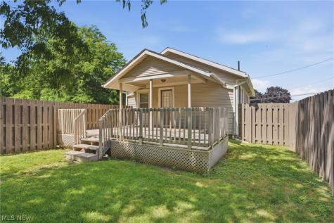 679 Saint Andrews Court Akron OH 44312