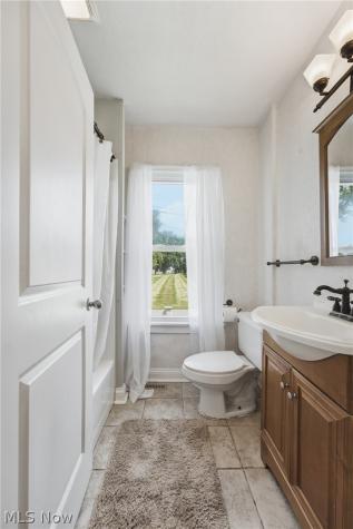 679 Saint Andrews Court Akron OH 44312