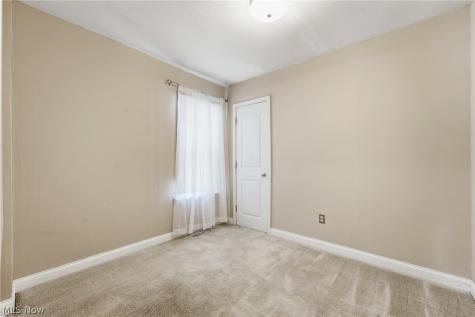 679 Saint Andrews Court Akron OH 44312