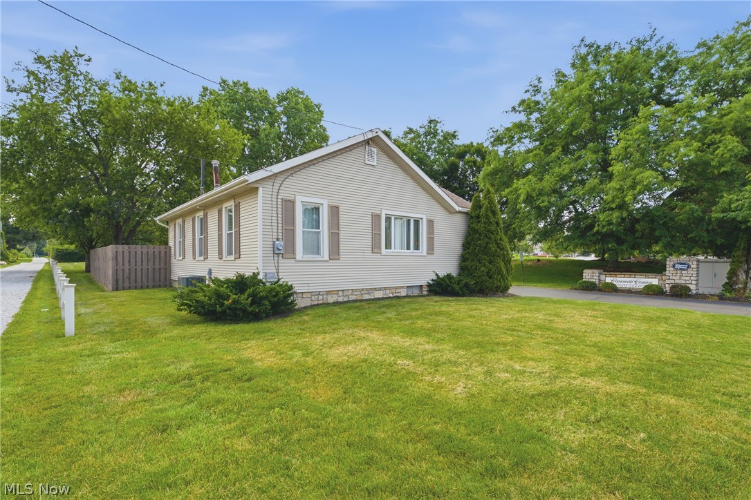 679 Saint Andrews Court Akron OH 44312