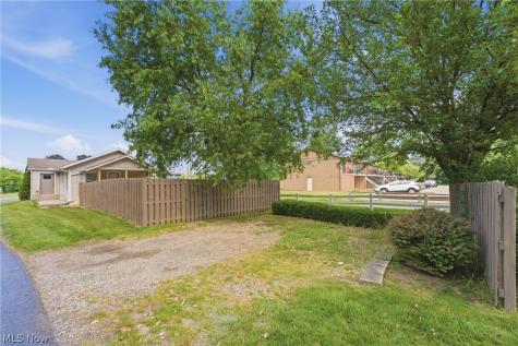 679 Saint Andrews Court Akron OH 44312