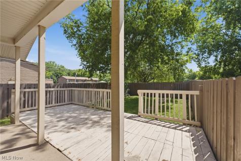 679 Saint Andrews Court Akron OH 44312