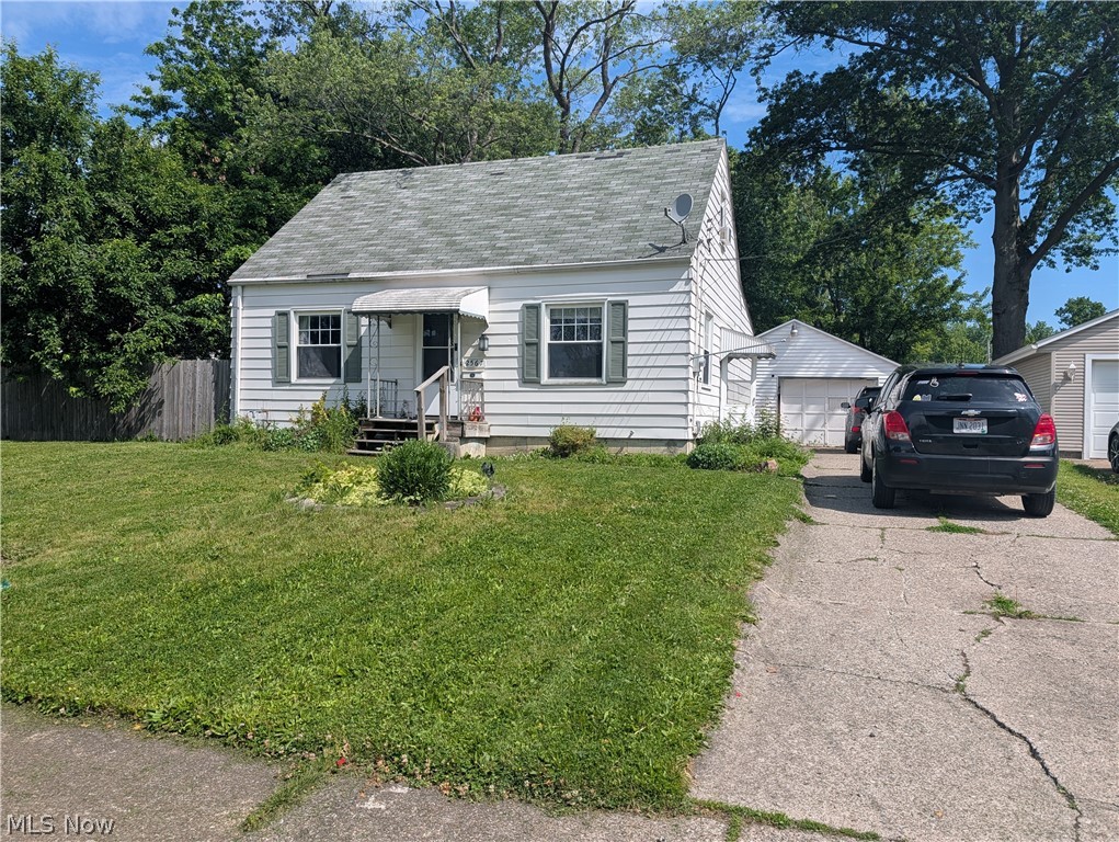 2567 E 38th Street Lorain OH 44055