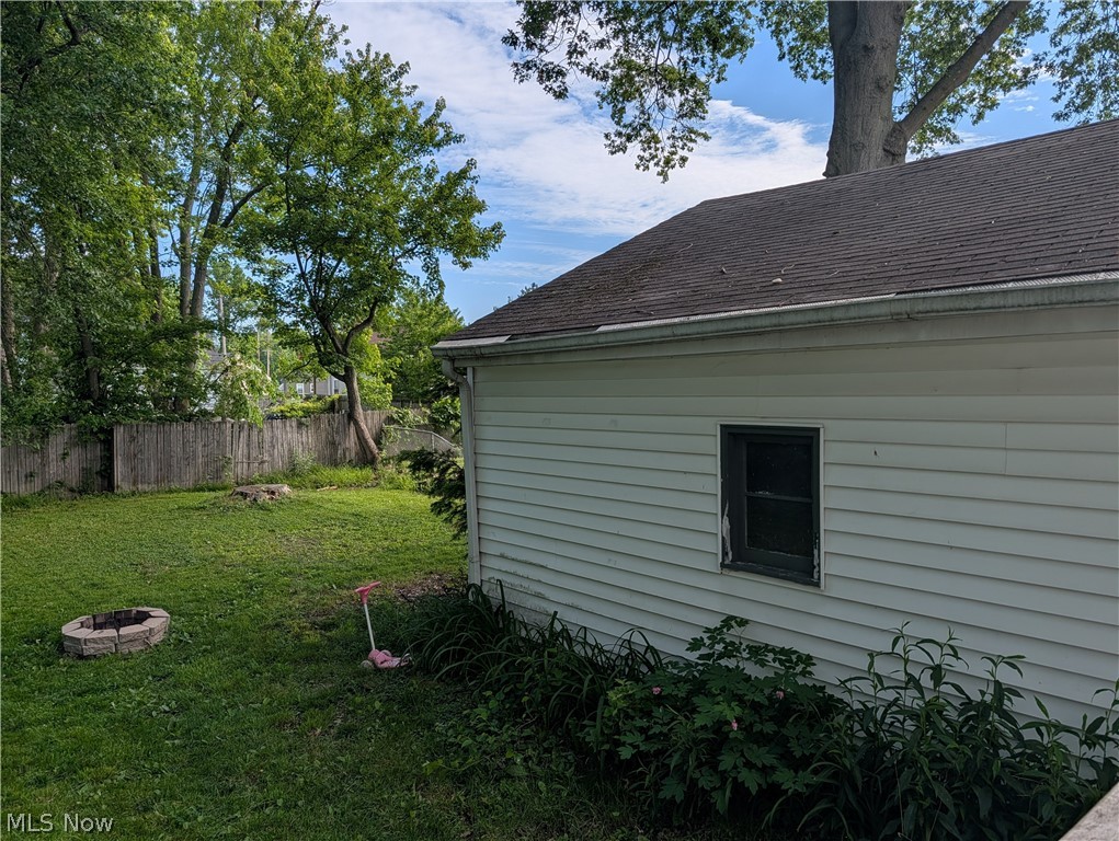 2567 E 38th Street Lorain OH 44055