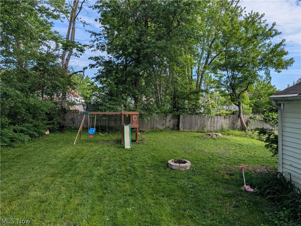 2567 E 38th Street Lorain OH 44055