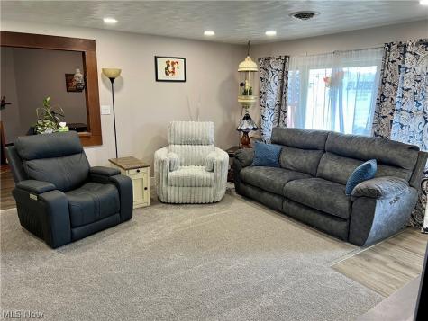 101 Sunnyhill Drive Marietta OH 45750