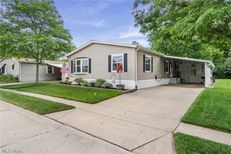 43 Periwinkle Drive Olmsted Twp OH 44138