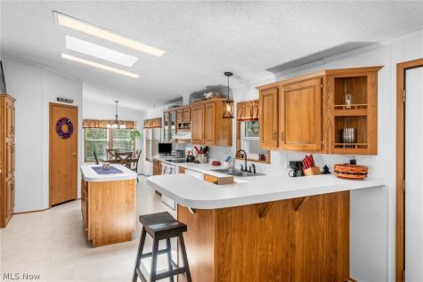 43 Periwinkle Drive Olmsted Twp OH 44138