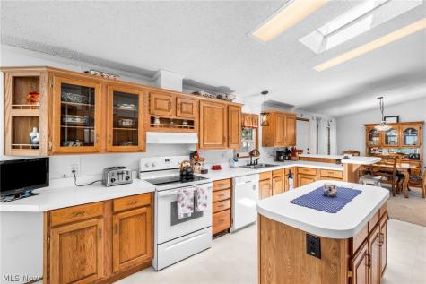 43 Periwinkle Drive Olmsted Twp OH 44138