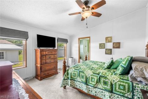 43 Periwinkle Drive Olmsted Twp OH 44138