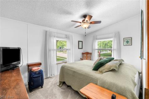 43 Periwinkle Drive Olmsted Twp OH 44138
