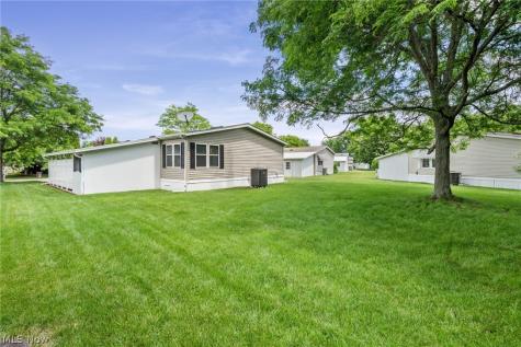 43 Periwinkle Drive Olmsted Twp OH 44138