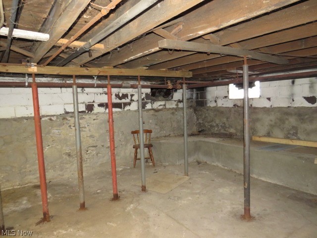 238 Whitney Street Conneaut OH 44030