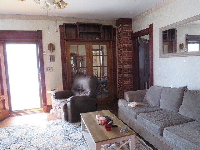 238 Whitney Street Conneaut OH 44030