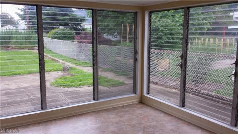 225 Grandview Avenue NW Canton OH 44708