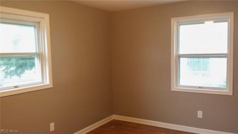 225 Grandview Avenue NW Canton OH 44708