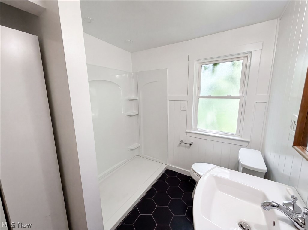 1384 Ford Road Cleveland OH 44124