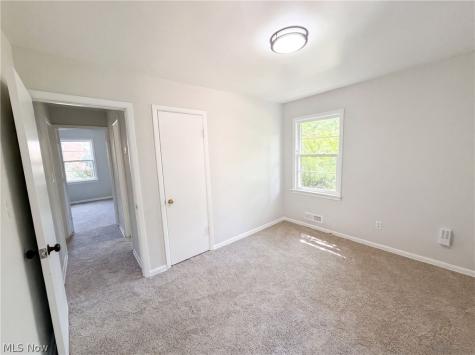 1384 Ford Road Cleveland OH 44124