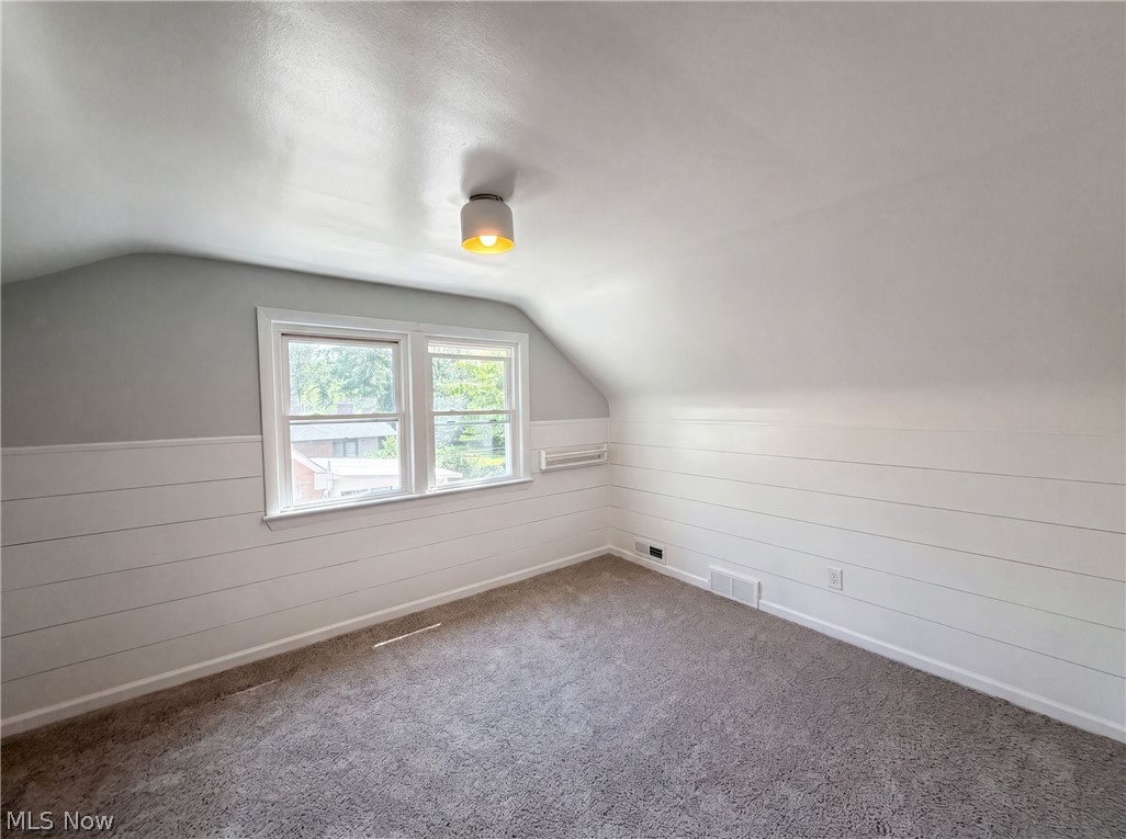 1384 Ford Road Cleveland OH 44124