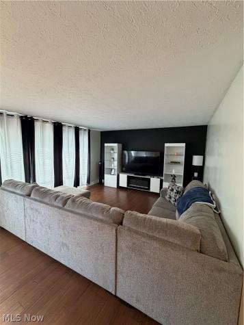 4725 Eric Avenue Cleveland OH 44109