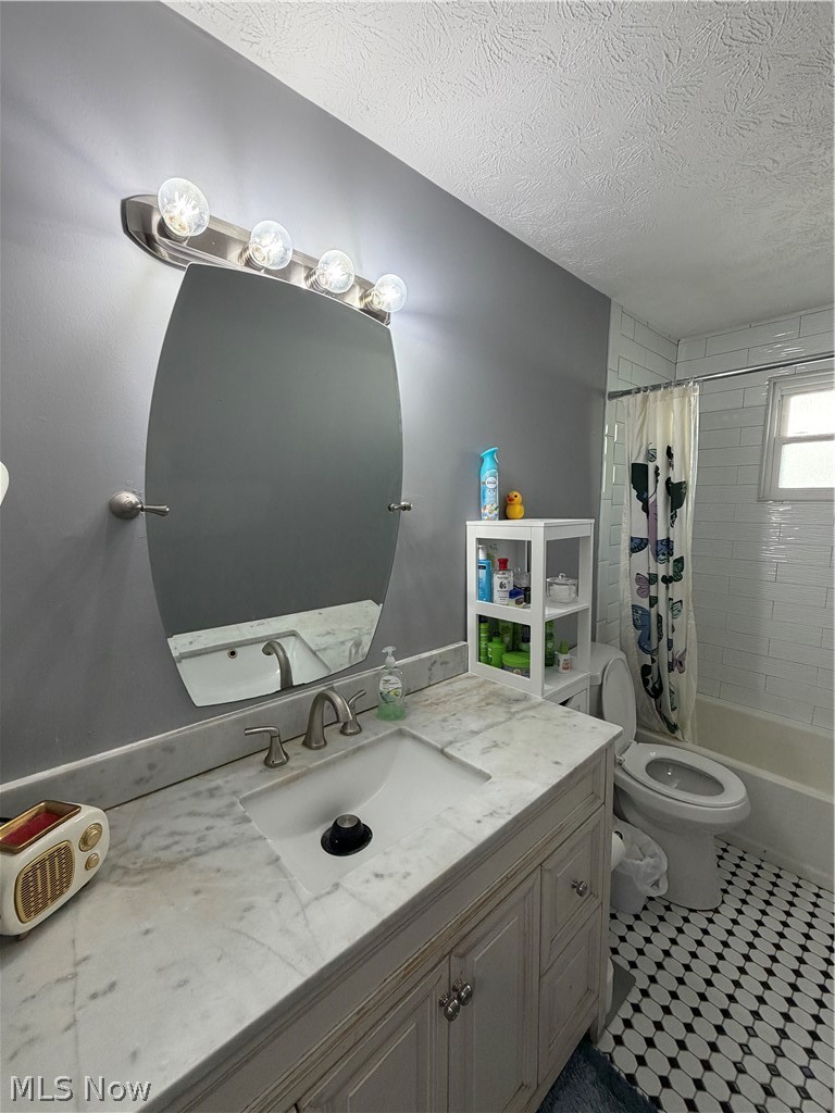 4725 Eric Avenue Cleveland OH 44109