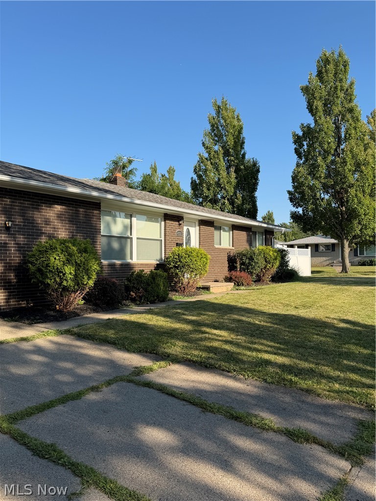4725 Eric Avenue Cleveland OH 44109