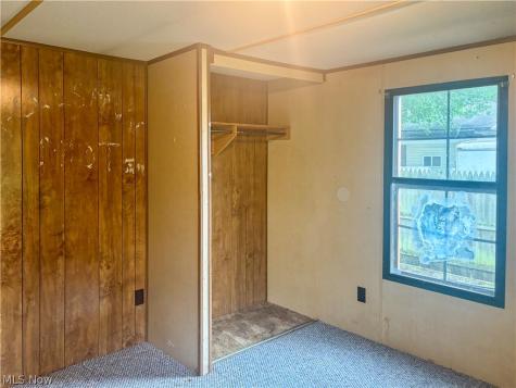 1879 Difford Drive Niles OH 44446