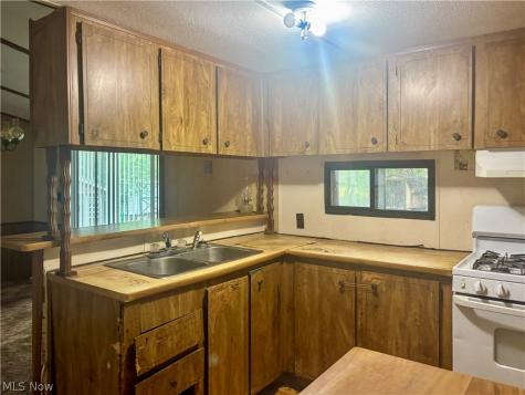 1879 Difford Drive Niles OH 44446
