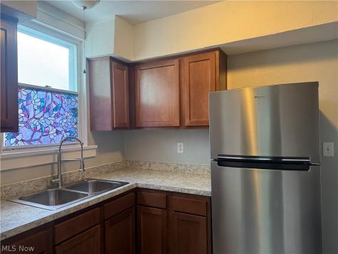 445 10th Street Elyria OH 44035