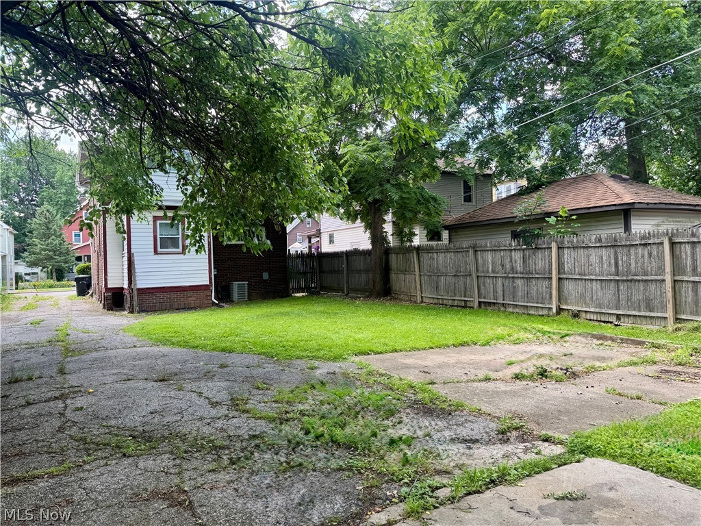 445 10th Street Elyria OH 44035