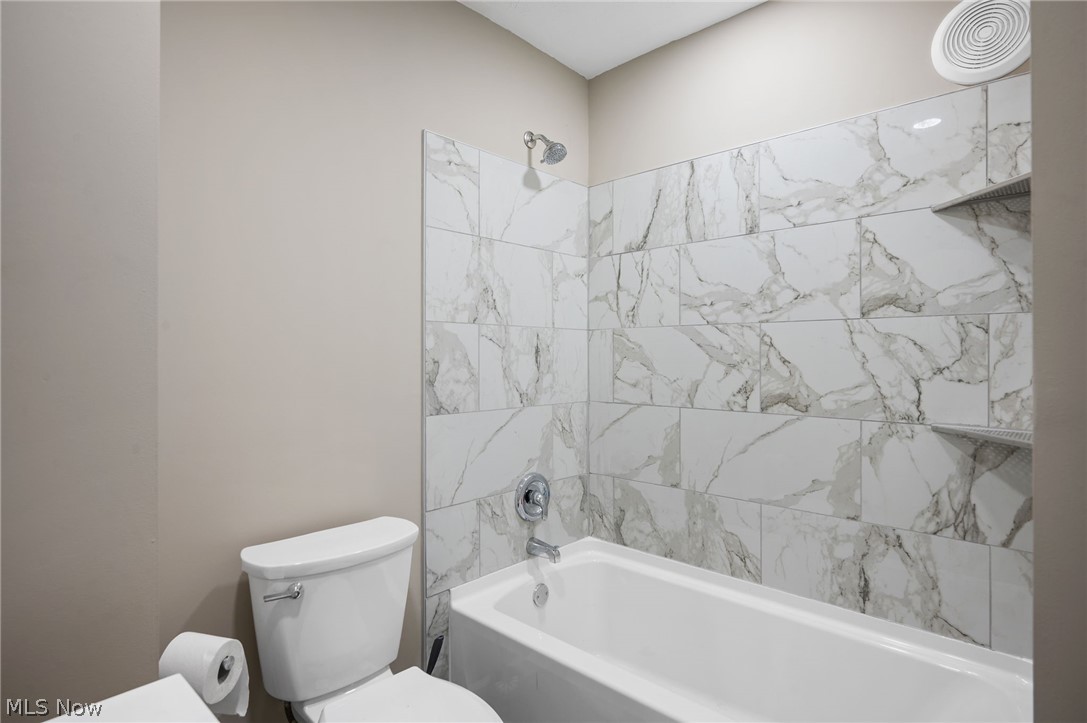 7531 Macedonia Road Oakwood OH 44146