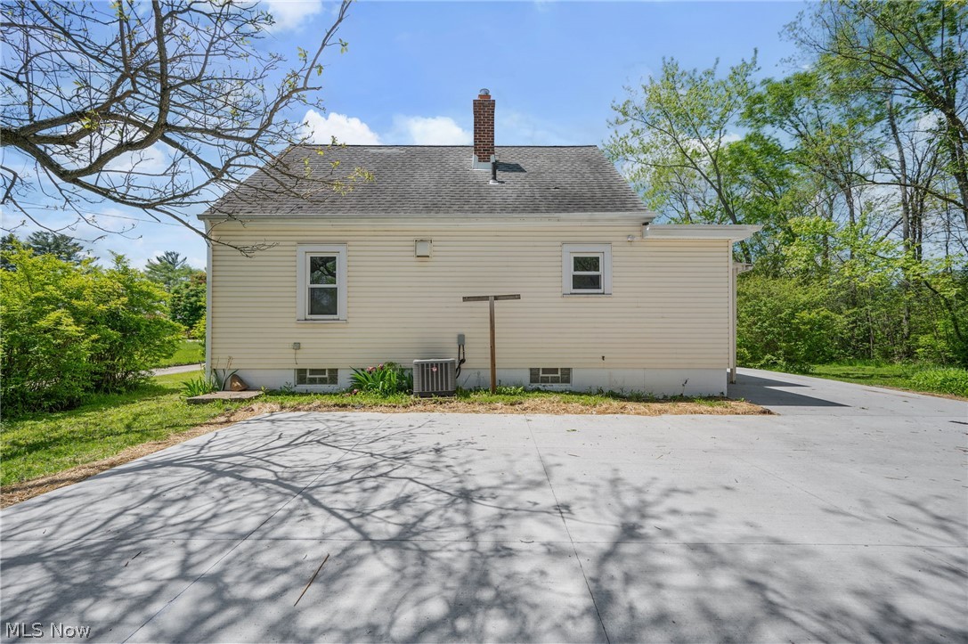 7531 Macedonia Road Oakwood OH 44146