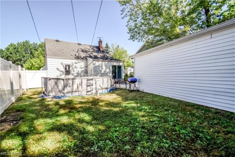 3833 E 186th Street Cleveland OH 44122