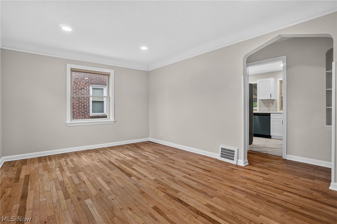 13517 Saint James Avenue Cleveland OH 44135